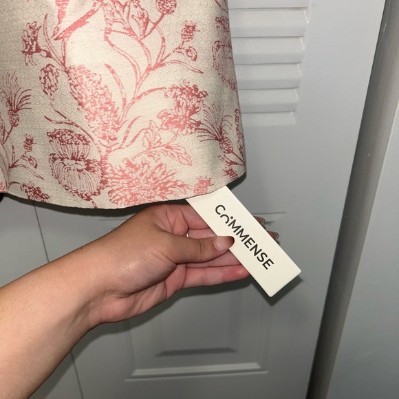 🔖NWT - Commense Cream and Pink Floral Dress - Picture 3 of 5